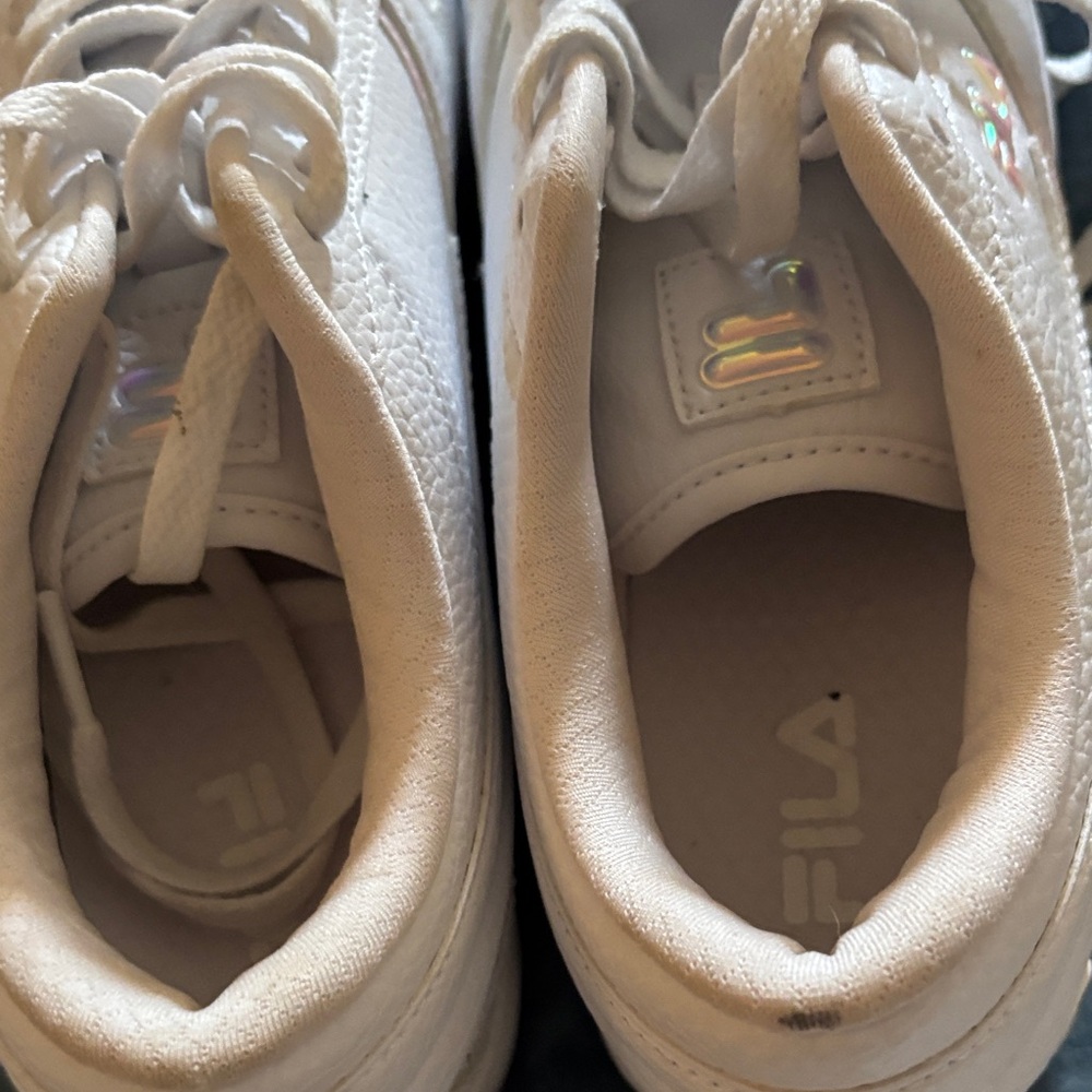 Fila Classic White Leather Sneakers - Picture 6 of 13